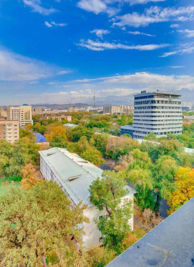Ferienwohnung "Asaapart" Lamiya Almaty Exterior foto