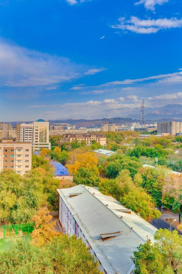 Ferienwohnung "Asaapart" Lamiya Almaty Exterior foto